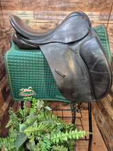 17.5" County Connection Dressage Saddle